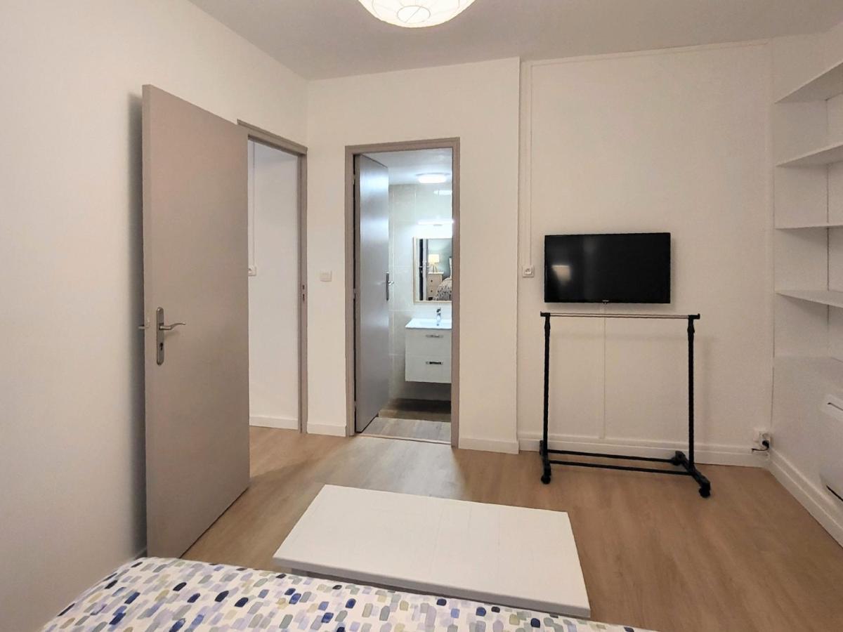 Appartement 1 Chambre, Cuisine, Coin Salon, Salle De Bain Saint-Claude Buitenkant foto